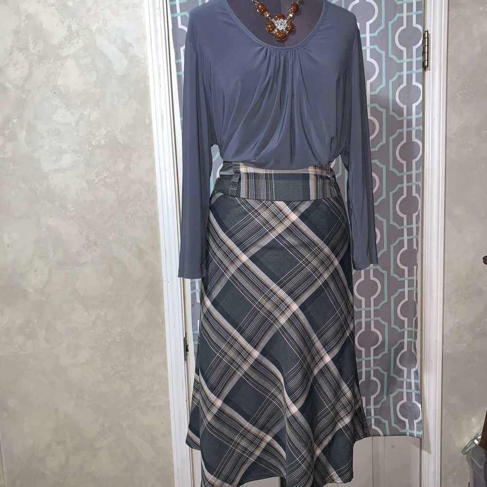 Maxie Skirt & shirt outfit